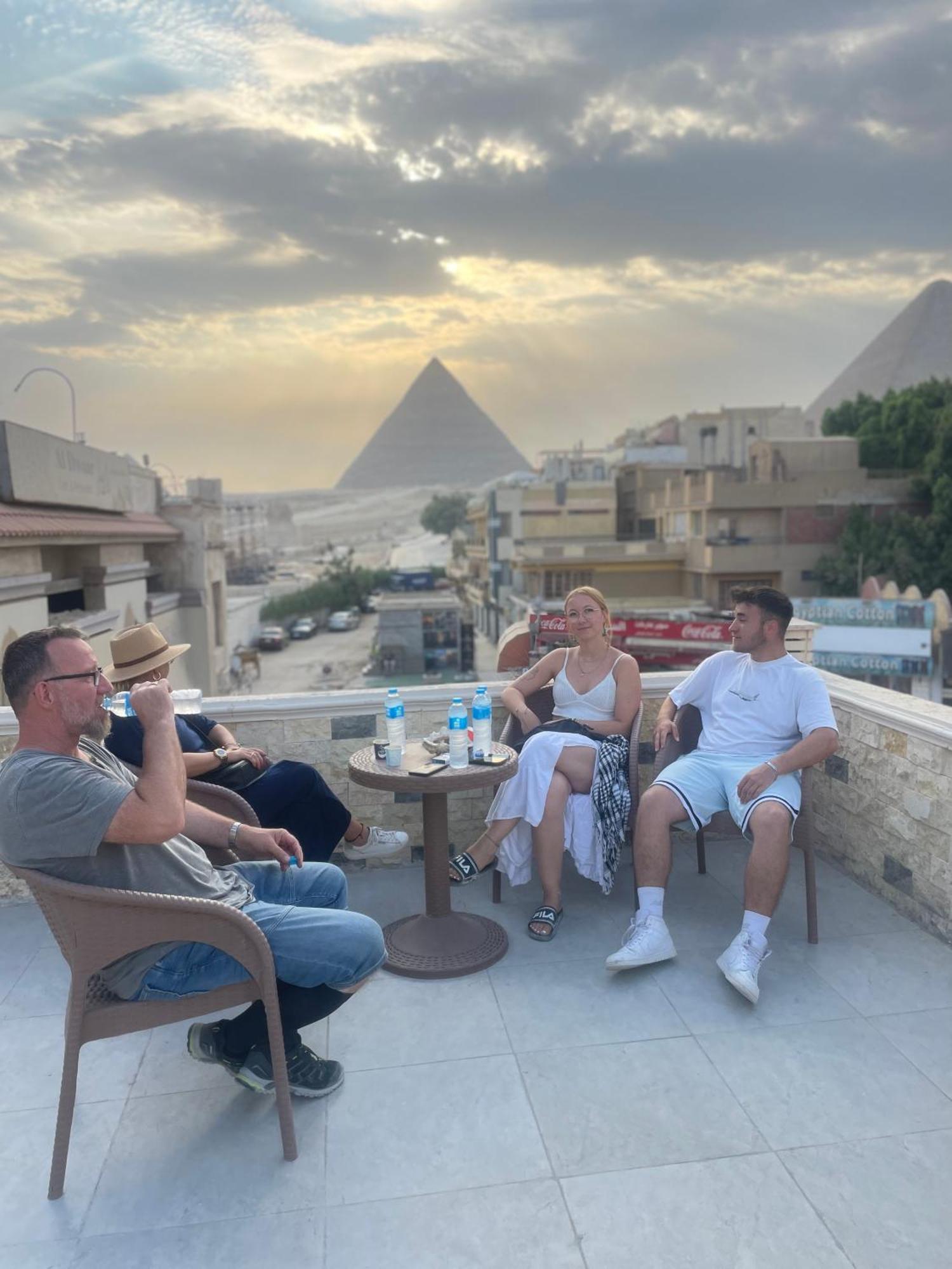King Ali Pyramids View Inn Kafrat al Jabal Exterior foto