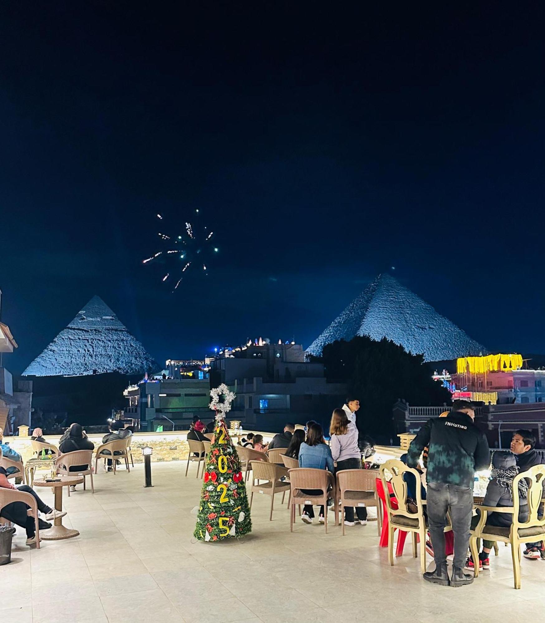 King Ali Pyramids View Inn Kafrat al Jabal Exterior foto